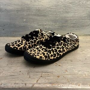 Jellypop Comfort Fit Leopard Print Canvas Slip On lace Up Sneakers Size 9.5 LN